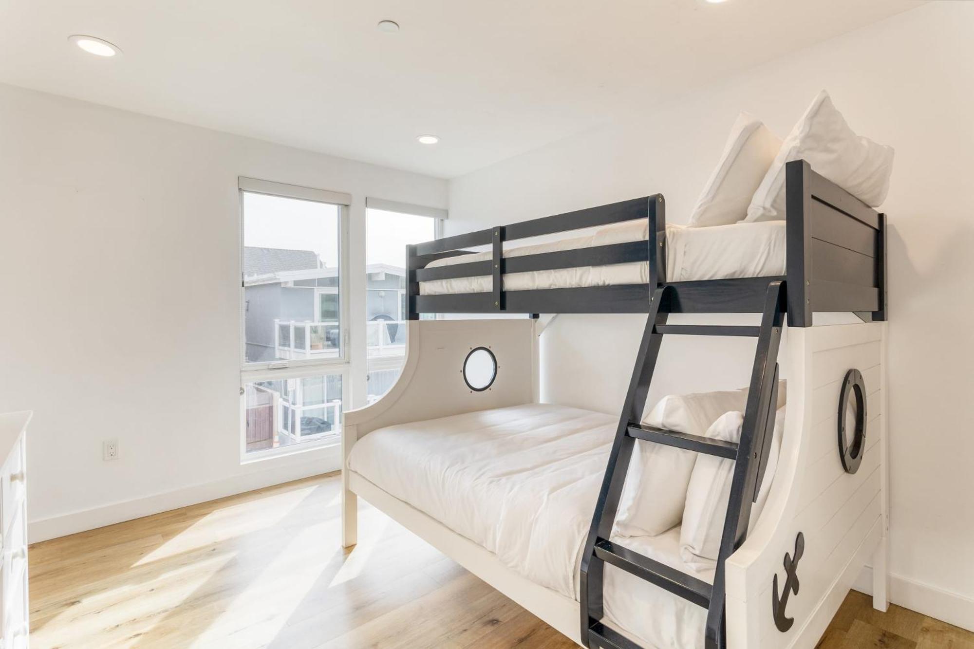 Velvet Sand Buyout By Avantstay Steps To Newport Beach Sleeps 22 Exterior foto
